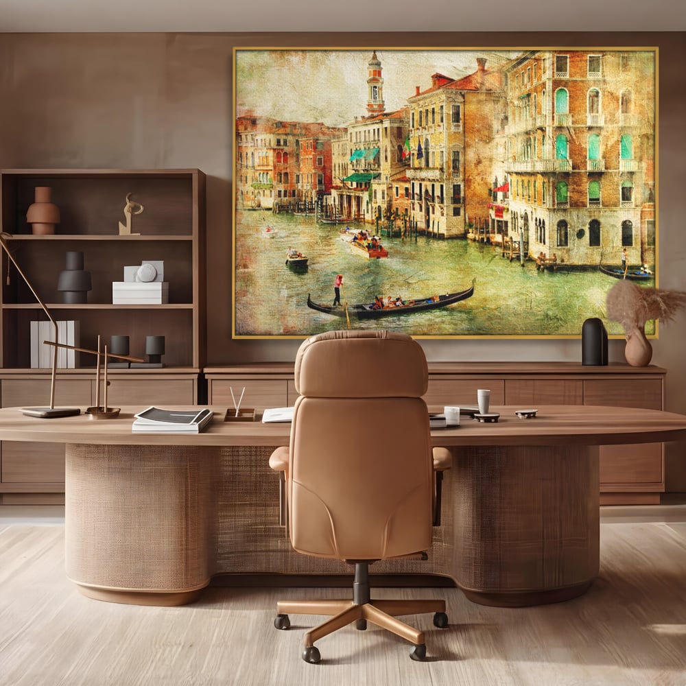 Tablou canvas cu tablou pictura canal venetia, in rama de aluminiu auriu, pe perete intr-un birou