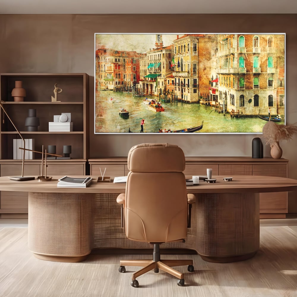 Tablou canvas cu tablou pictura canal venetia, in rama de aluminiu argintiu, pe perete intr-un birou