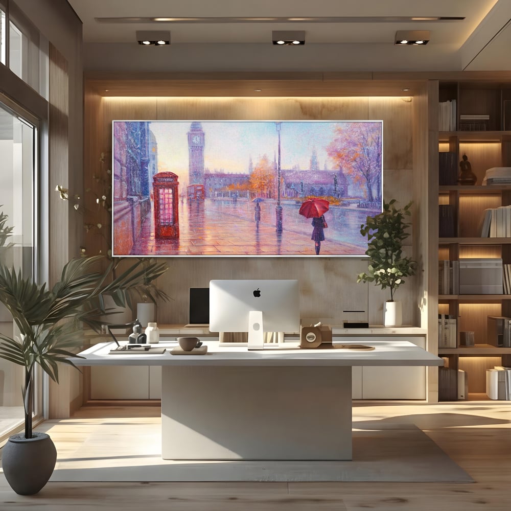 Tablou canvas cu pictura stradala cu ploaie in londra, in rama de aluminiu argintiu, pe perete intr-un birou