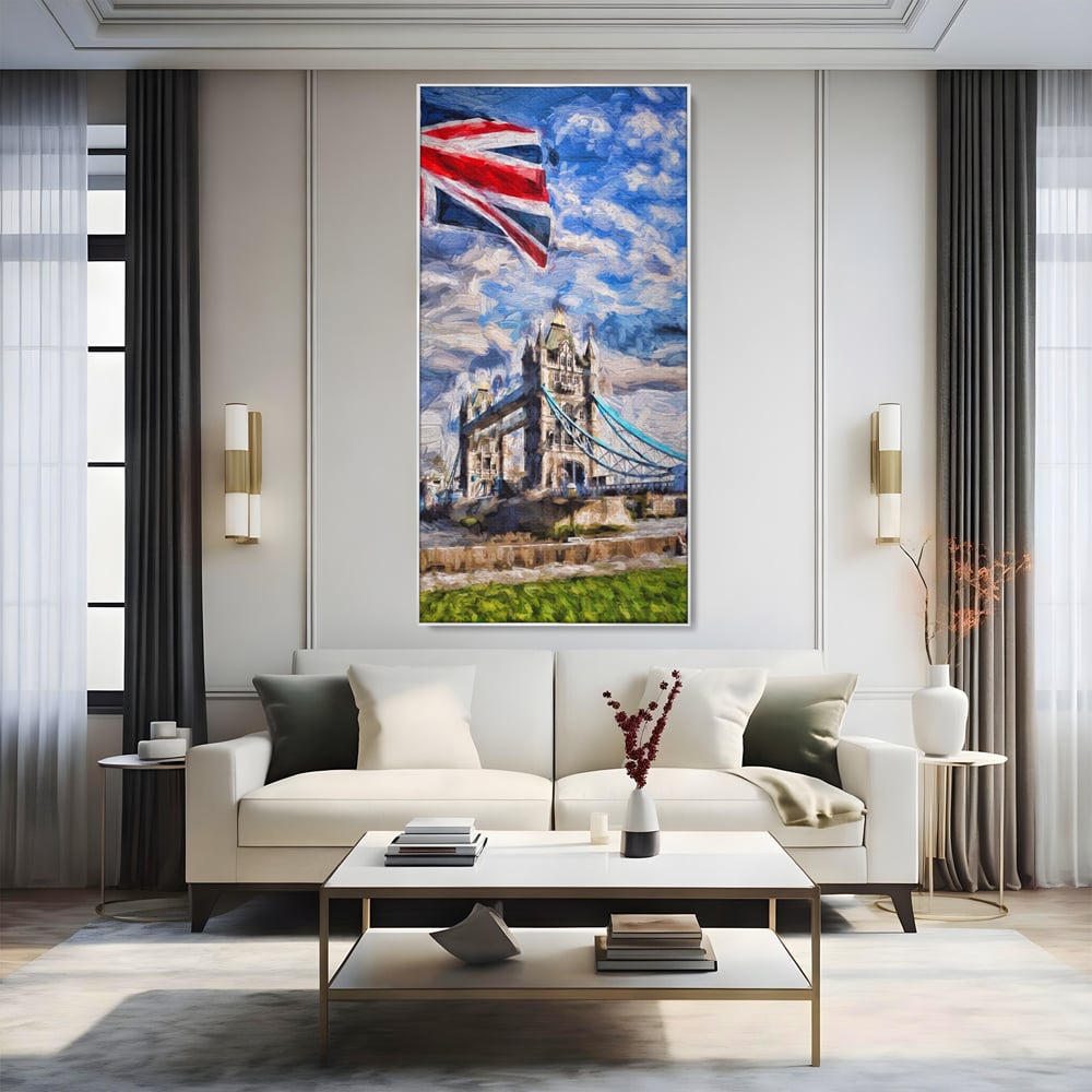 Tablou canvas cu tablou canvas cu tower bridge si steagul marii britanii, in rama de aluminiu argintiu, pe perete intr-un living