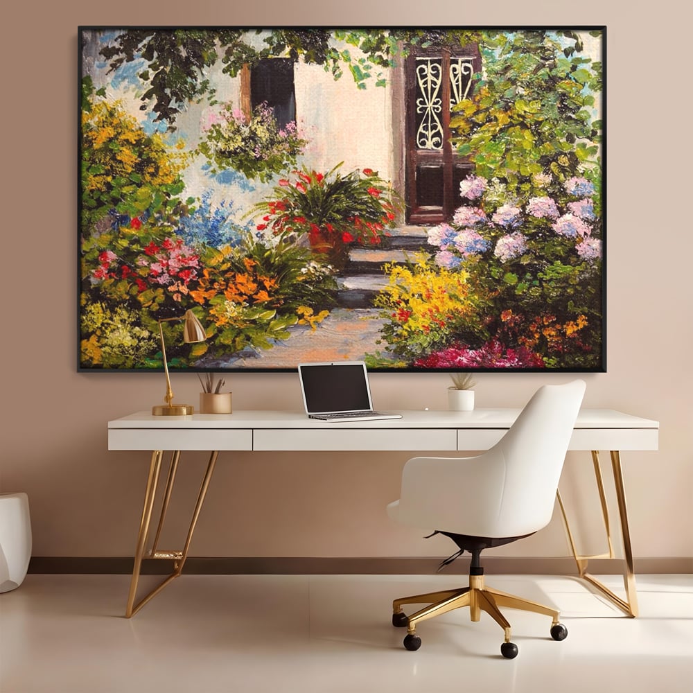 Tablou canvas cu tablou canvas cu alee florala si casa, in rama de aluminiu negru, pe perete intr-un birou