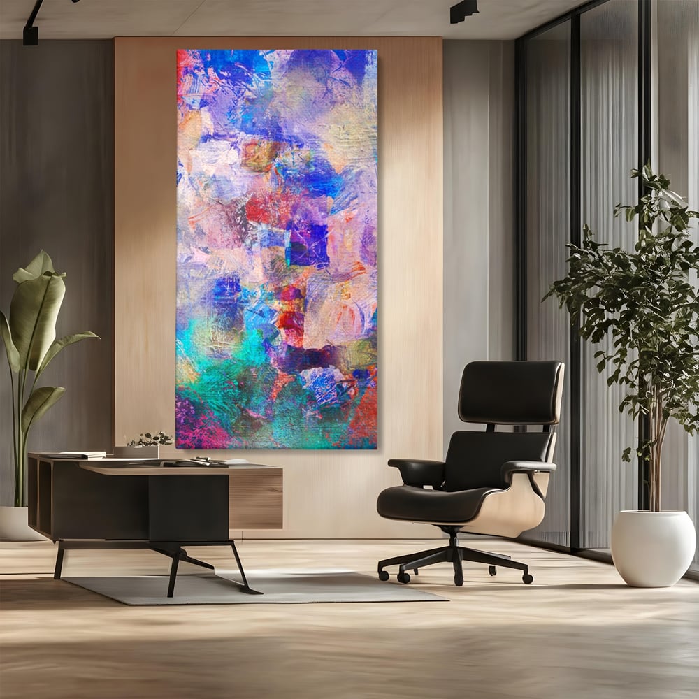 Tablou canvas cu pictura abstracta cu pete colorate, fara rama, pe sasiu de lemn, pe perete intr-un birou