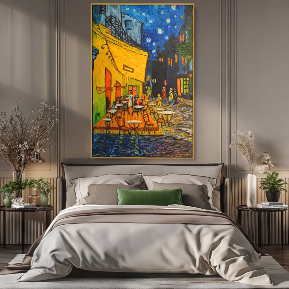 Tablou canvas cu tablou canvas cu terasa unei cafenele noaptea, in rama de aluminiu auriu, pe perete intr-un dormitor