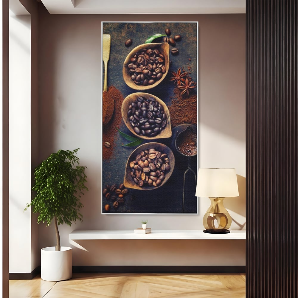 Tablou canvas cu tablou cu boabe de cafea in linguri de lemn, in rama de aluminiu argintiu