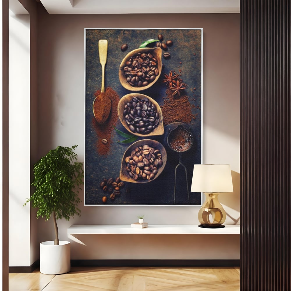 Tablou canvas cu tablou cu boabe de cafea in linguri de lemn, in rama de aluminiu argintiu
