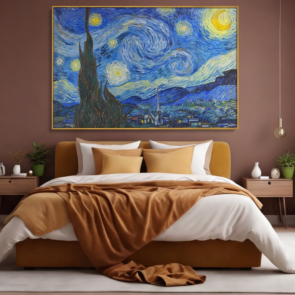 Tablou canvas cu reproducere pictura noapte instelata van gogh, in rama de aluminiu auriu, pe perete intr-un dormitor