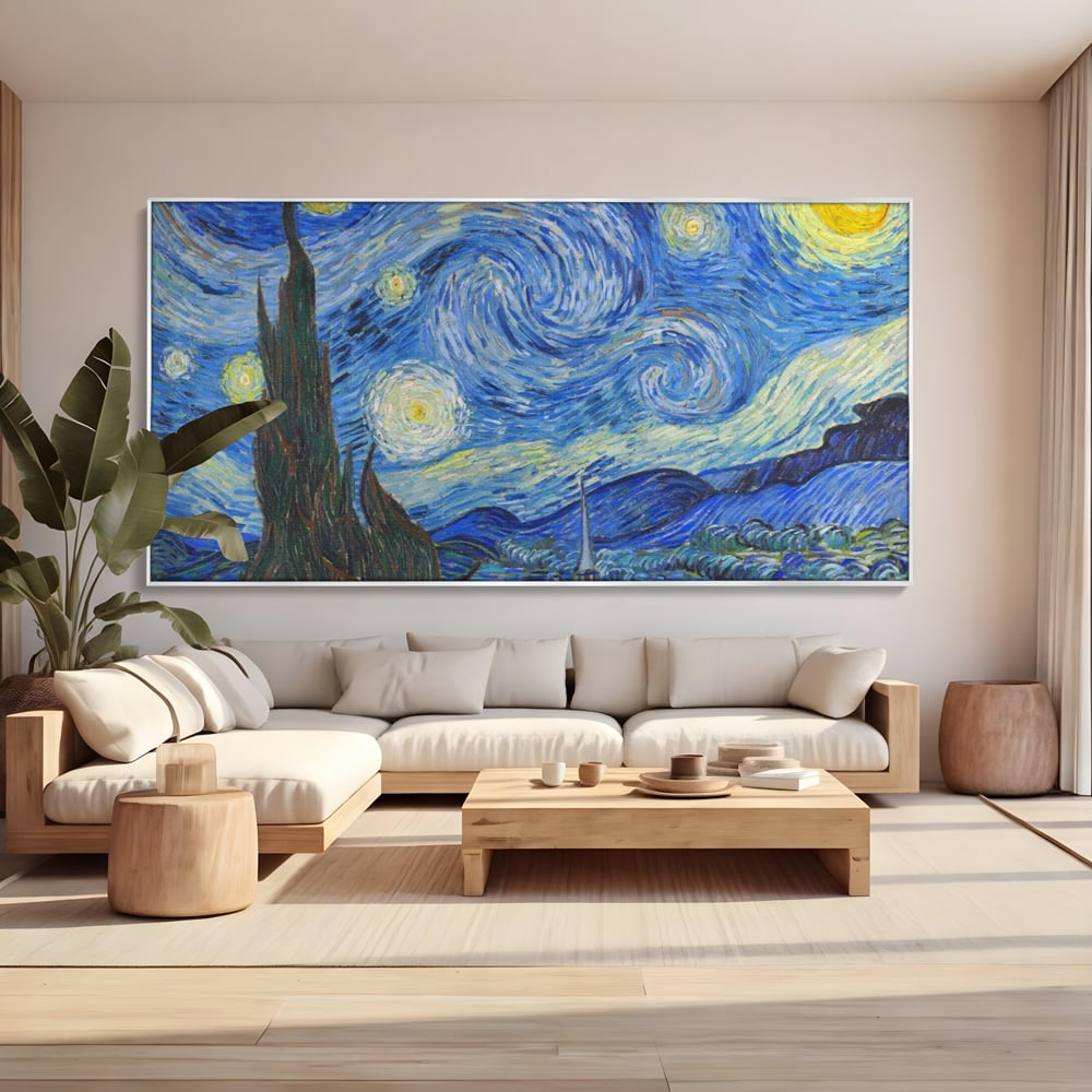 Tablou canvas cu reproducere pictura noapte instelata van gogh, in rama de aluminiu argintiu, pe perete intr-un living