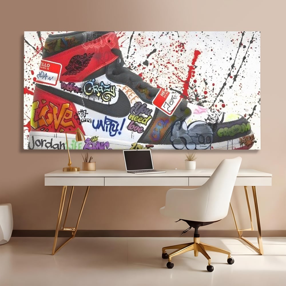 Tablou canvas cu pictura adidasi air jordan cu graffiti, fara rama, pe sasiu de lemn, pe perete intr-un birou