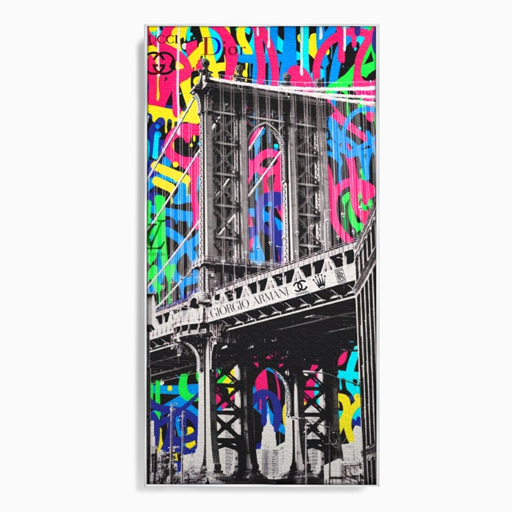 Tablou canvas cu tablou canvas cu pod si graffiti, in rama de aluminiu argintiu