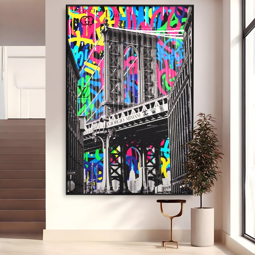 Tablou canvas cu tablou canvas cu pod si graffiti, in rama de aluminiu negru