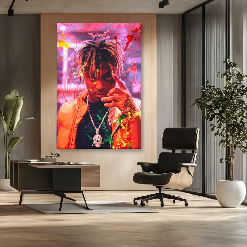 Tablou canvas cu tablou portret juice wrld, fara rama, pe sasiu de lemn, pe perete intr-un birou