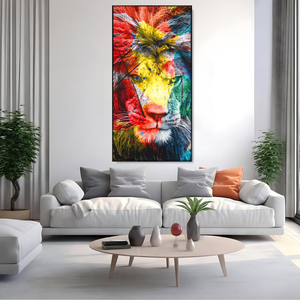 Tablou canvas cu tablou canvas cu leu colorat, in rama de aluminiu negru, pe perete intr-un living