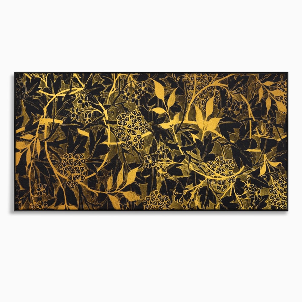Tablou canvas cu model floral auriu pe fond negru, in rama de aluminiu negru