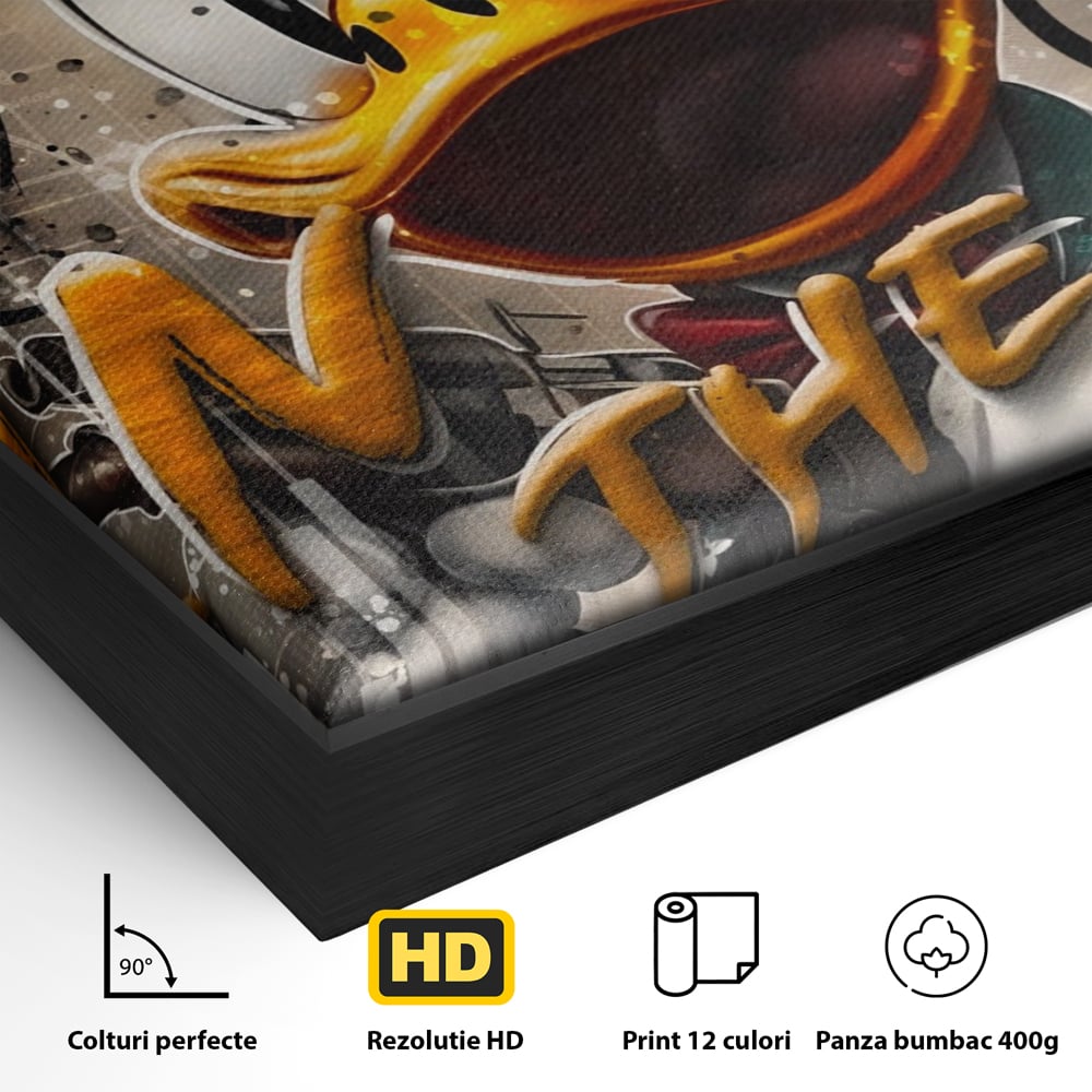 Detaliu al suprafetei: tablou canvas cu scrooge mcduck, in rama de aluminiu negru