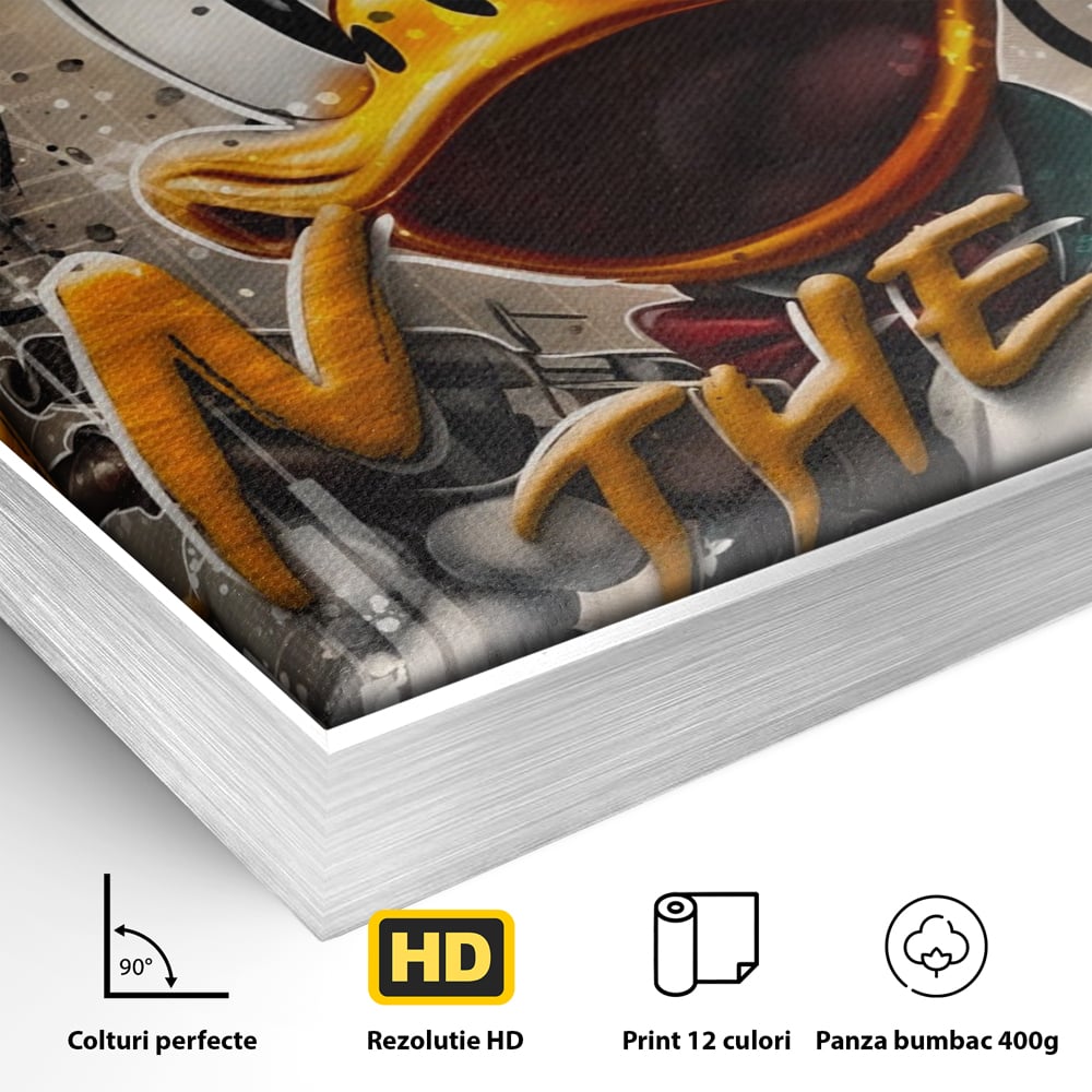 Detaliu al suprafetei: tablou canvas cu scrooge mcduck, in rama de aluminiu argintiu