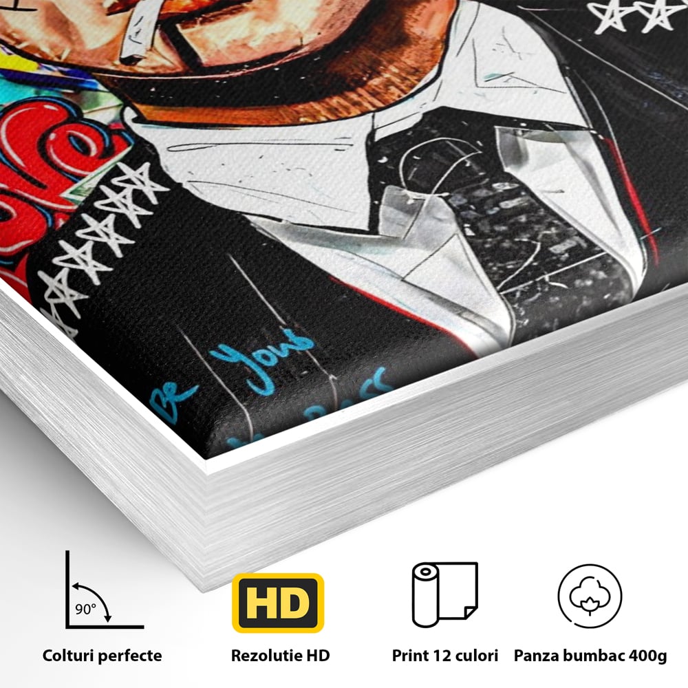 Detaliu al suprafetei: tablou canvas cu personaj tip tommy shelby, in rama de aluminiu argintiu