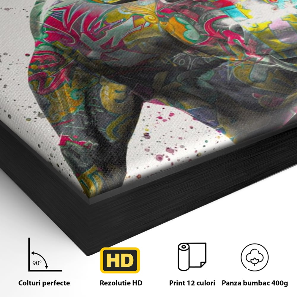 Detaliu al suprafetei: tablou canvas cu taur colorat, in rama de aluminiu negru