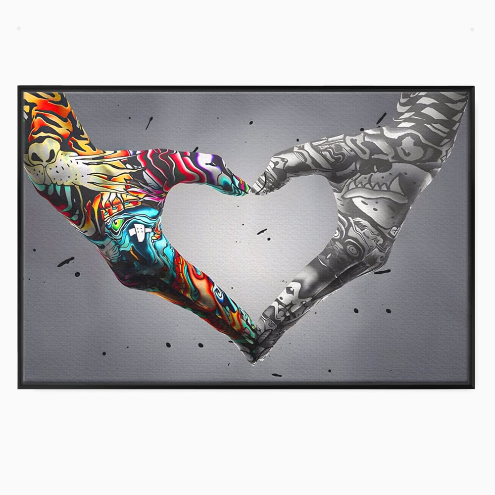 Tablou canvas cu tablou canvas cu maini in forma de inima stil grafitti, in rama de aluminiu negru