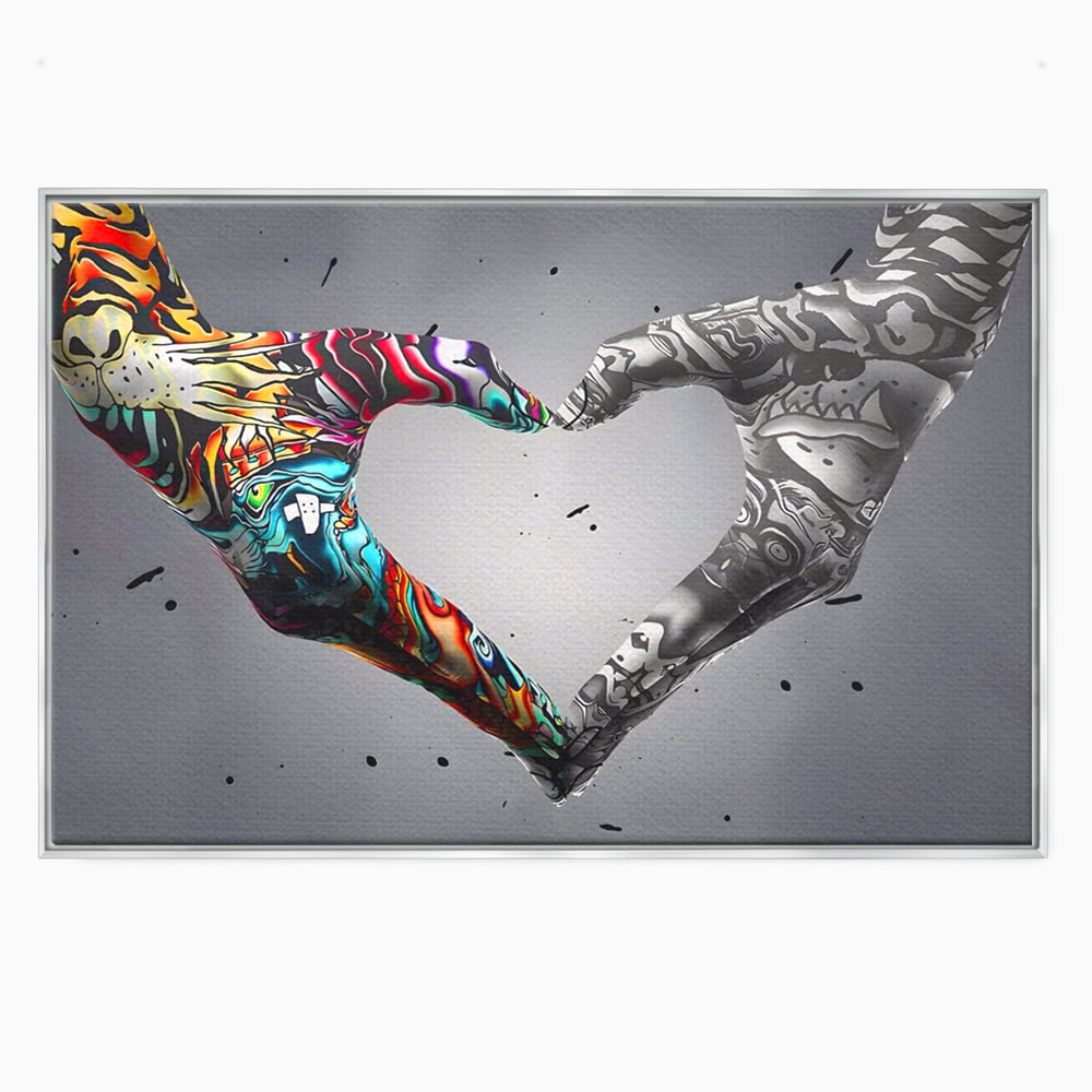 Tablou canvas cu tablou canvas cu maini in forma de inima stil grafitti, in rama de aluminiu argintiu