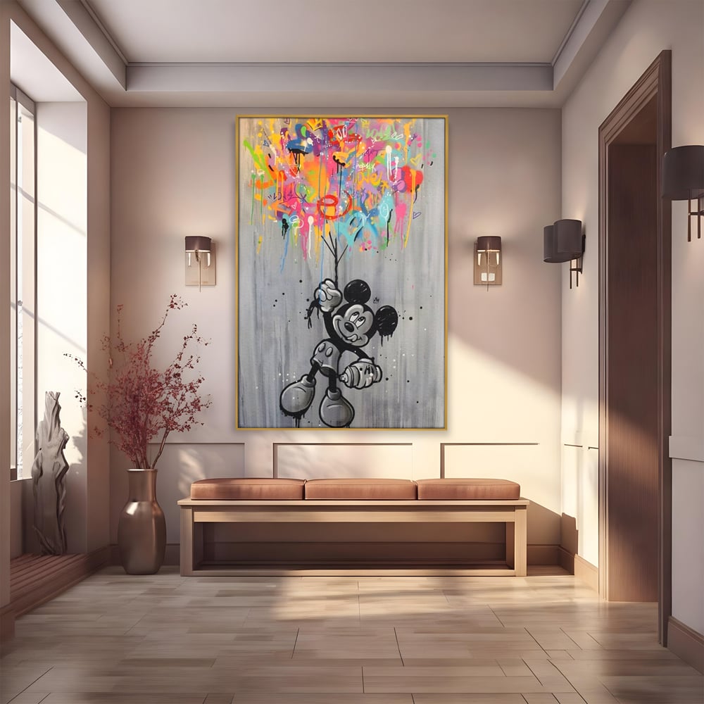 Tablou canvas cu tablou canvas cu mickey mouse si baloane, in rama de aluminiu auriu