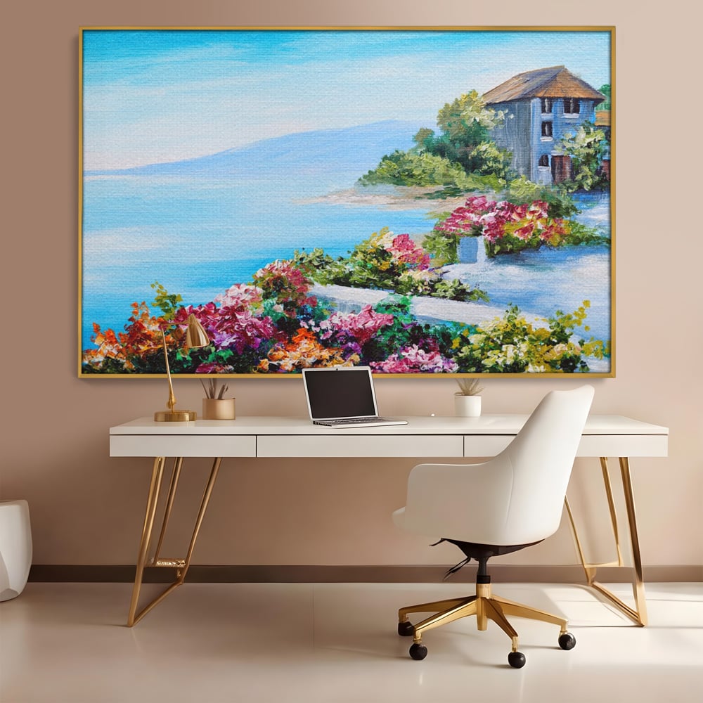 Tablou canvas cu tablou pictura cu flori si mare, in rama de aluminiu auriu, pe perete intr-un birou