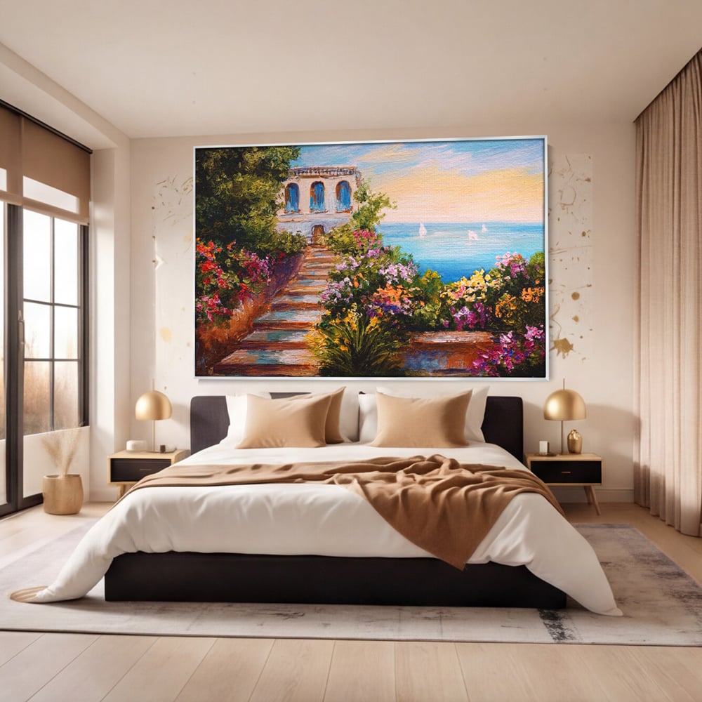 Tablou canvas cu pictura cu scari florale spre mare, in rama de aluminiu argintiu, pe perete intr-un dormitor