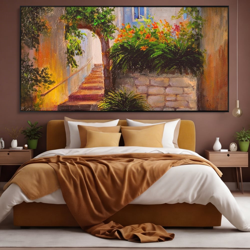 Tablou canvas cu pictura cu scari si flori, in rama de aluminiu negru, pe perete intr-un dormitor