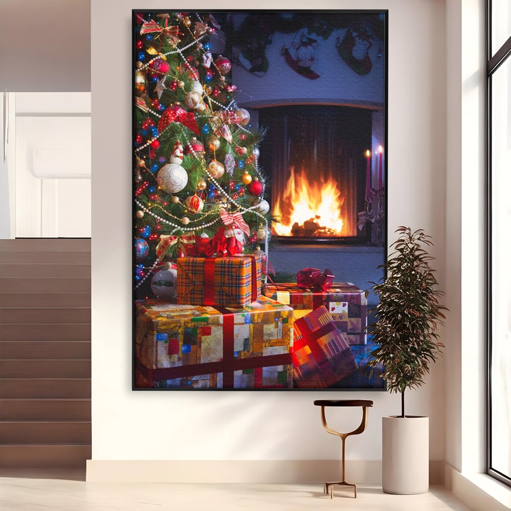 Tablou canvas cu brad de craciun langa semineu, in rama de aluminiu negru
