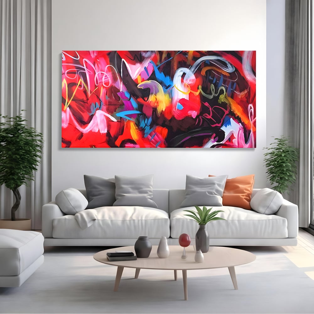 Tablou canvas cu tablou canvas cu graffiti rosu, fara rama, pe sasiu de lemn, pe perete intr-un living