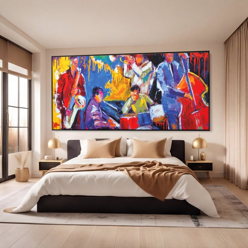 Tablou canvas cu pictura abstracta cu formatie de jazz, in rama de aluminiu negru, pe perete intr-un dormitor
