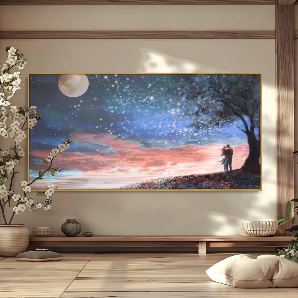 Tablou canvas cu ilustratie cuplu sub cer instelat, in rama de aluminiu auriu