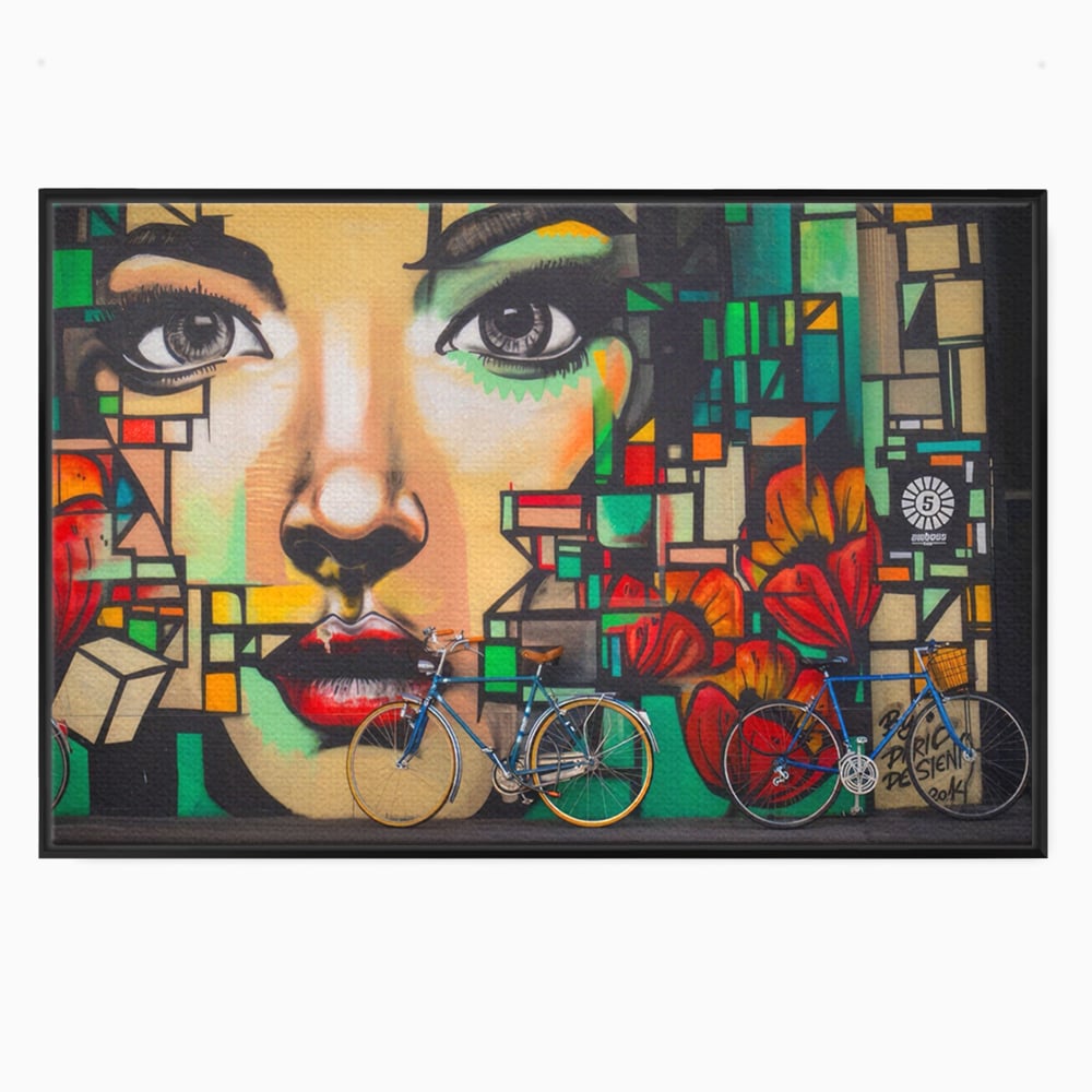 Tablou canvas cu tablou canvas cu graffiti si biciclete, in rama de aluminiu negru