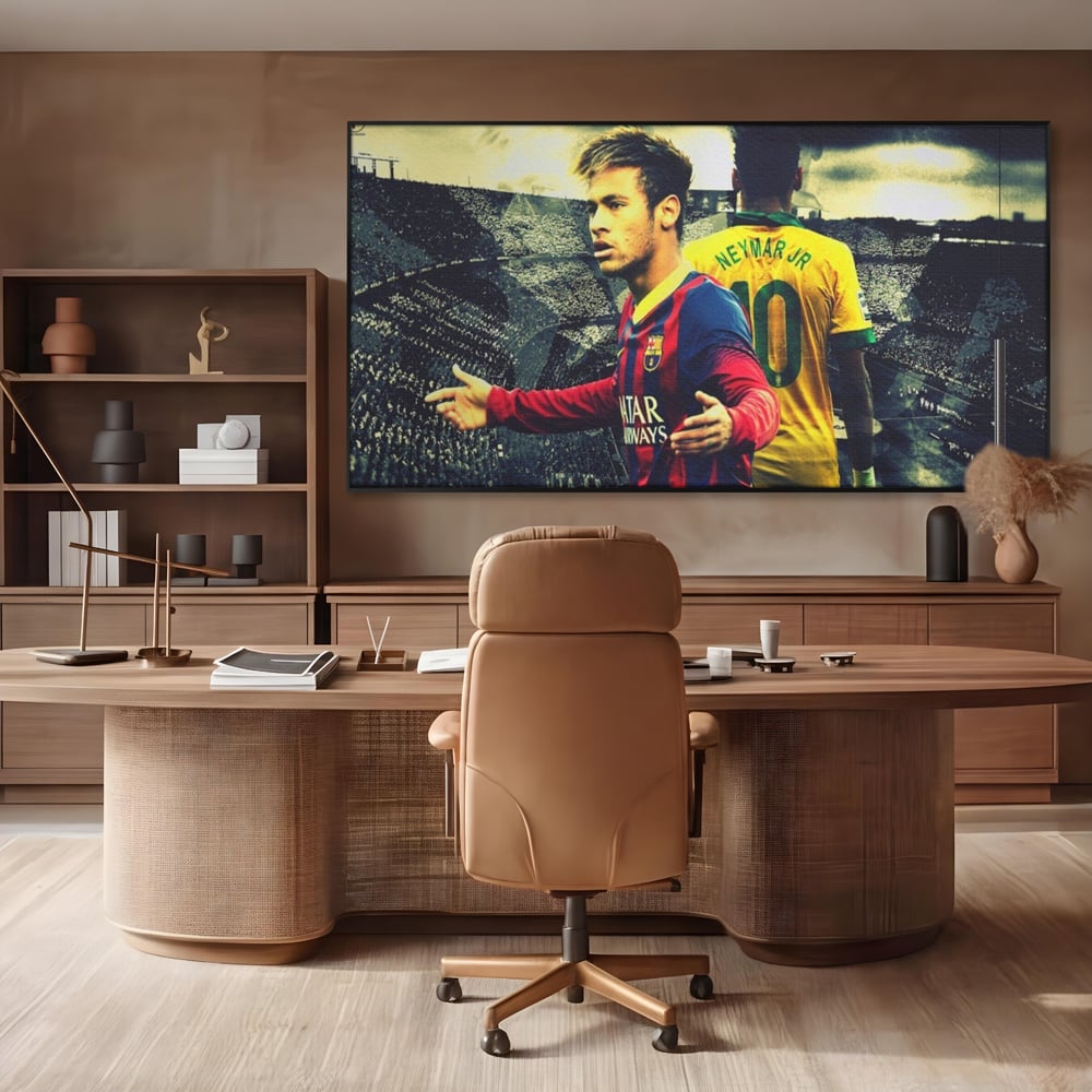 Tablou canvas cu tablou canvas cu fotbalistul neymar, in rama de aluminiu negru, pe perete intr-un birou