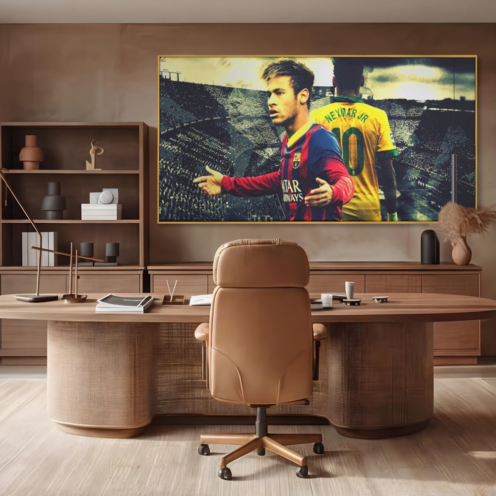 Tablou canvas cu tablou canvas cu fotbalistul neymar, in rama de aluminiu auriu, pe perete intr-un birou