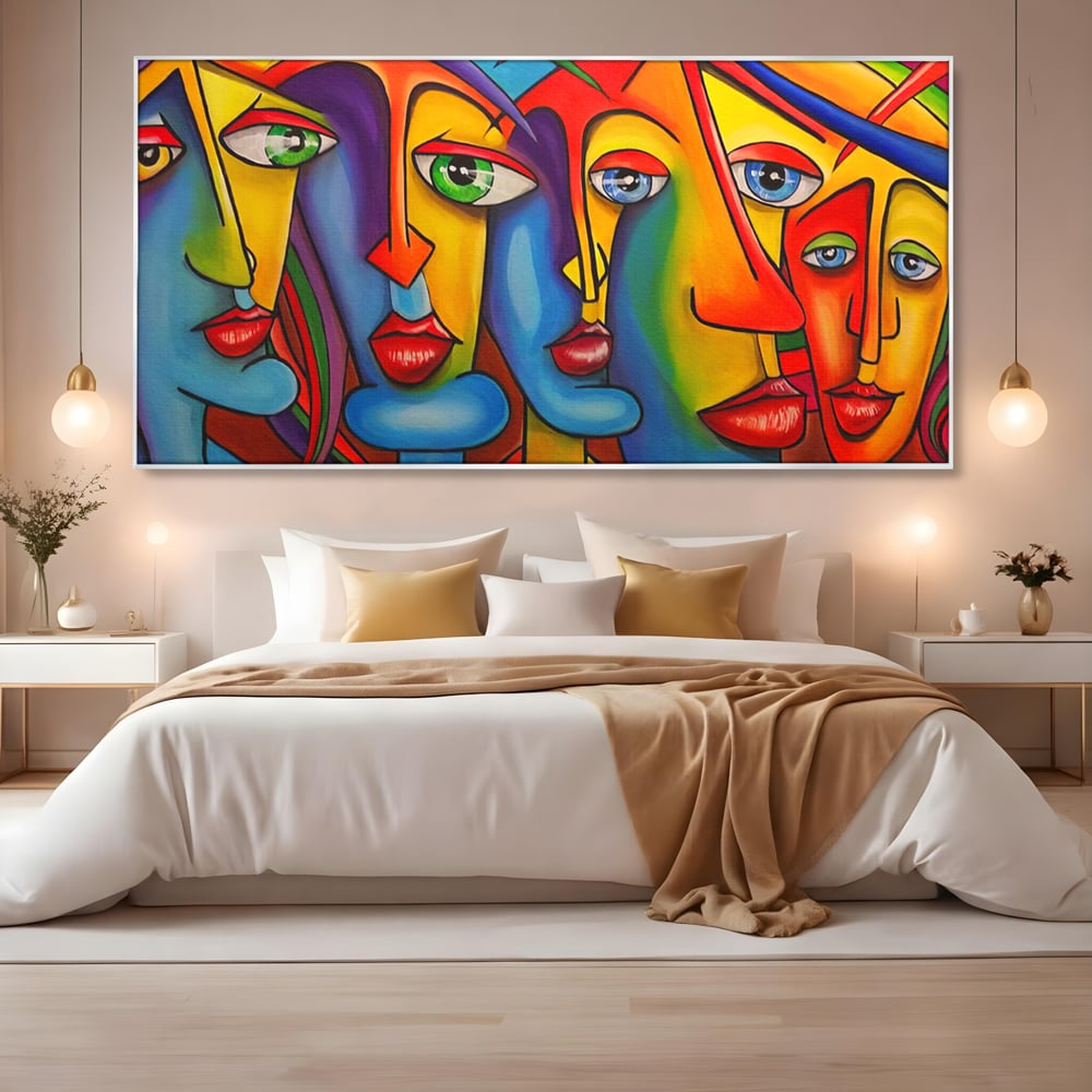 Tablou canvas cu tablou canvas cu fete abstracte colorate, in rama de aluminiu argintiu, pe perete intr-un dormitor