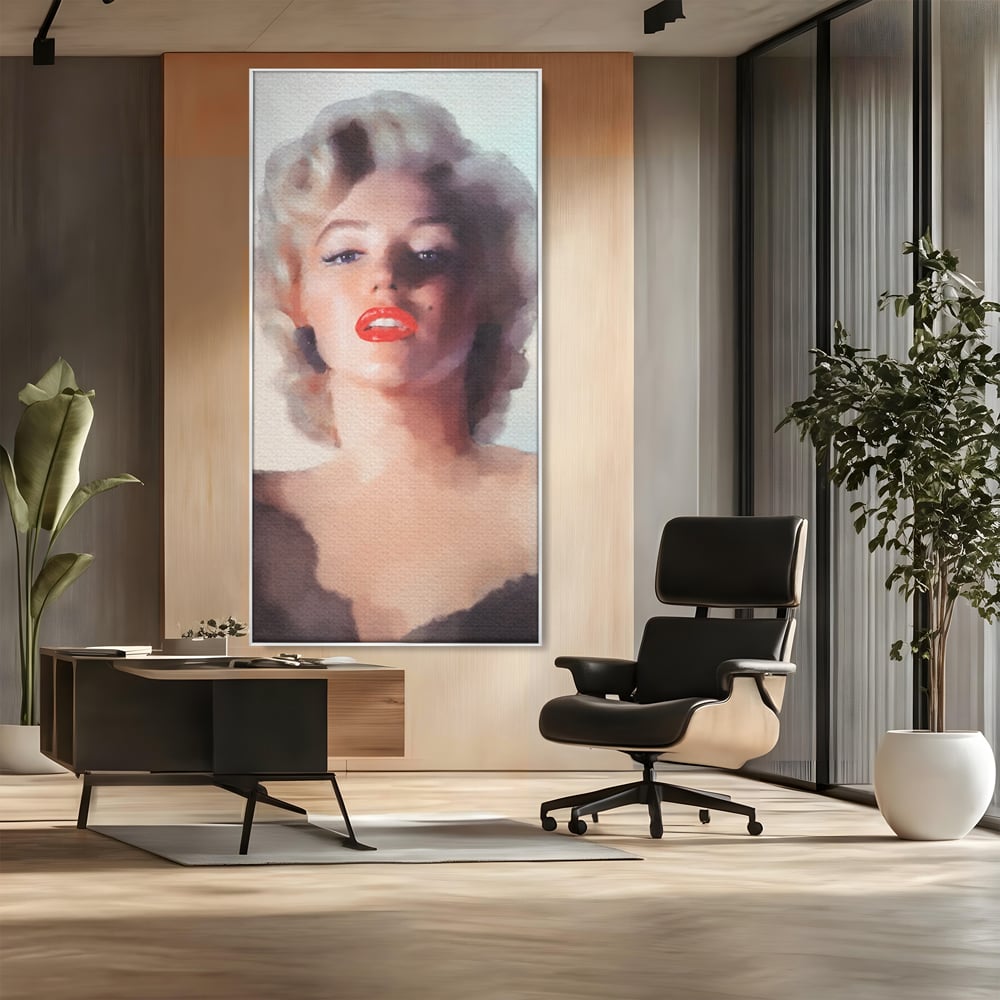 Tablou canvas cu tablou canvas cu marilyn monroe, in rama de aluminiu argintiu, pe perete intr-un birou