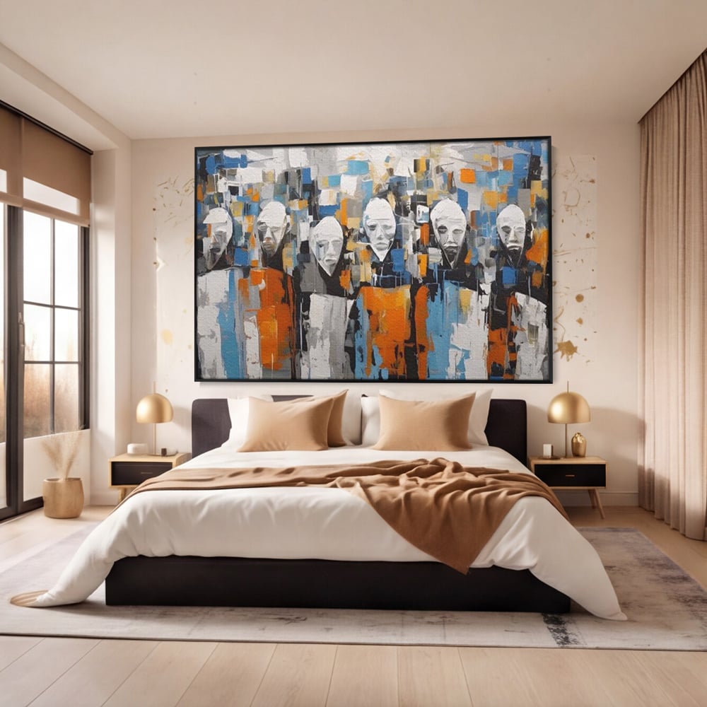 Tablou canvas cu tablou canvas cu chipuri multiple stilizate, in rama de aluminiu negru, pe perete intr-un dormitor