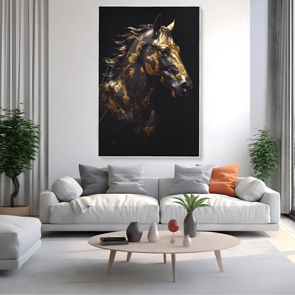 Tablou canvas cu tablou canvas cu un cal negru, in rama de aluminiu argintiu, pe perete intr-un living