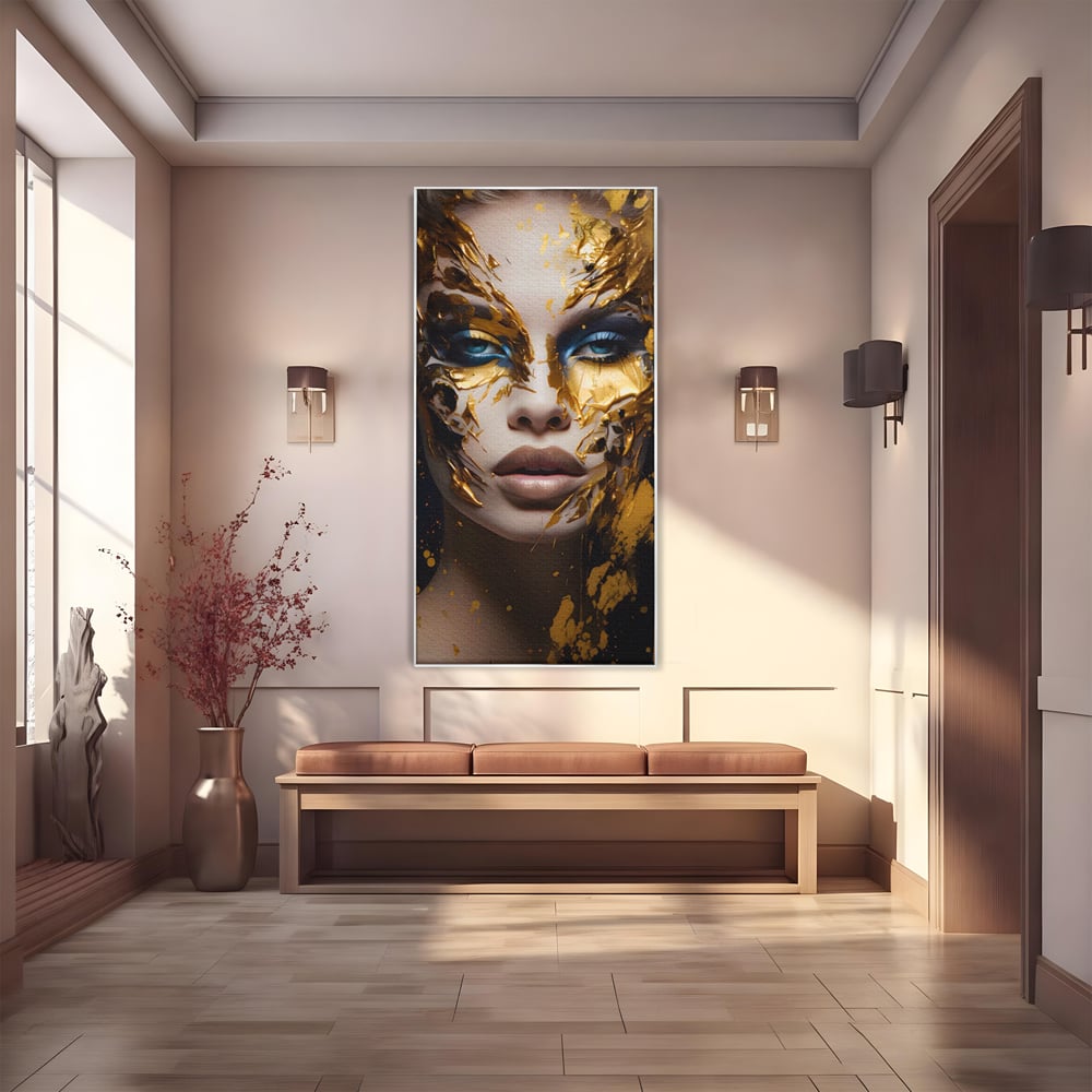 Tablou canvas cu tablou canvas cu portret de femeie si foita de aur, in rama de aluminiu argintiu