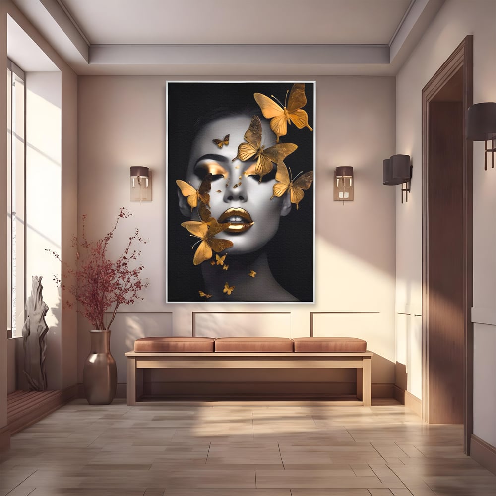 Tablou canvas cu tablou canvas cu portret de femeie si fluturi aurii, in rama de aluminiu argintiu