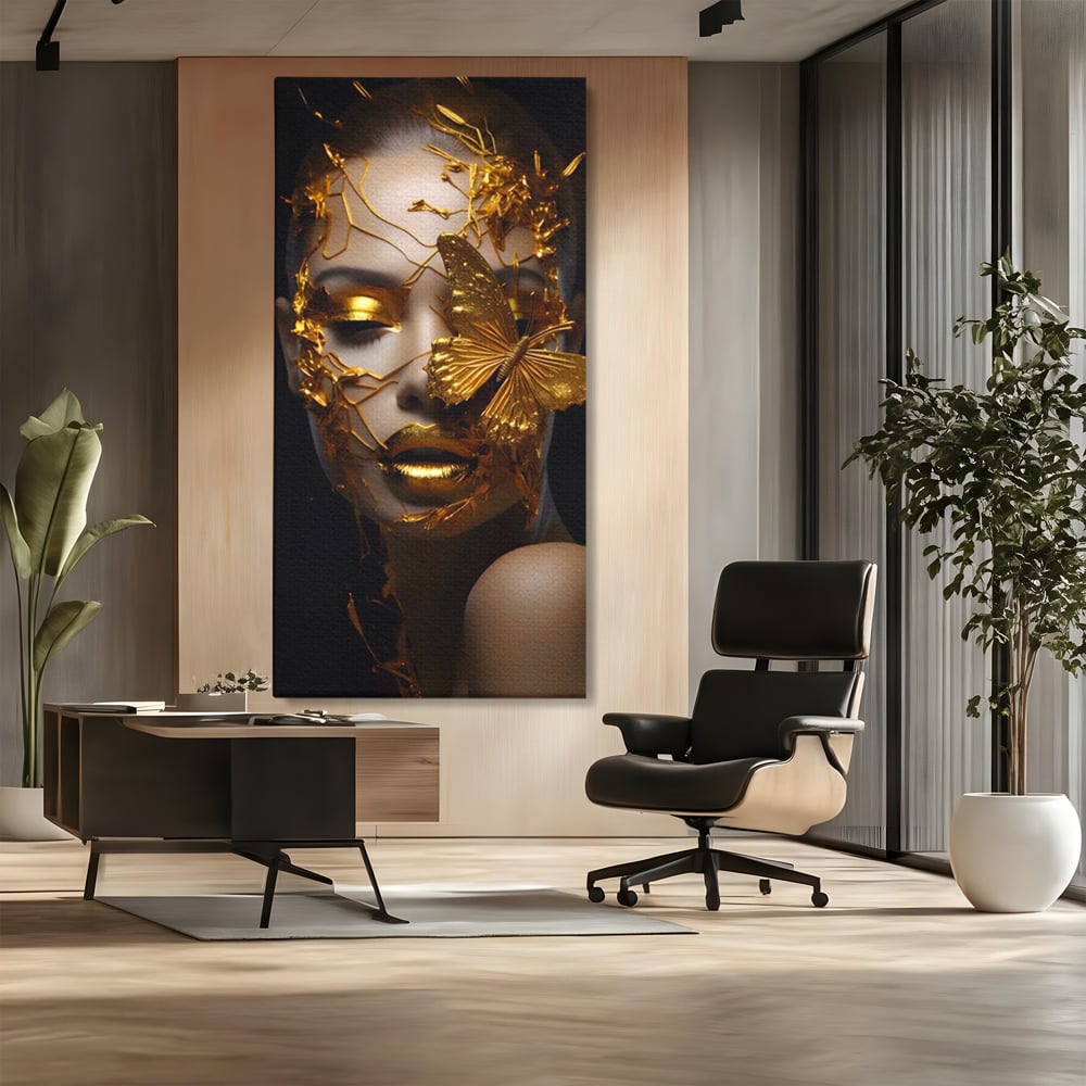 Tablou canvas cu portret feminin cu fluture auriu, fara rama, pe sasiu de lemn, pe perete intr-un birou