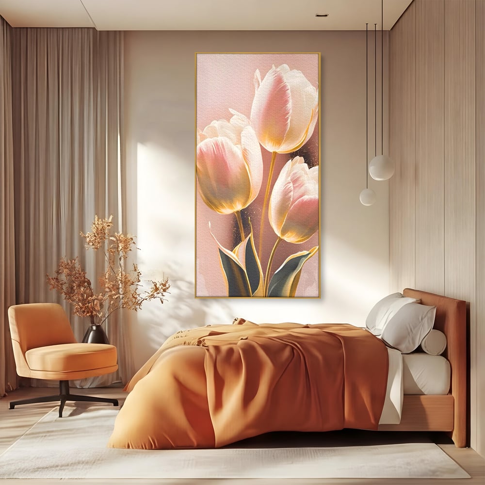 Tablou canvas cu tablou canvas cu trei lalele roz, in rama de aluminiu auriu, pe perete intr-un dormitor