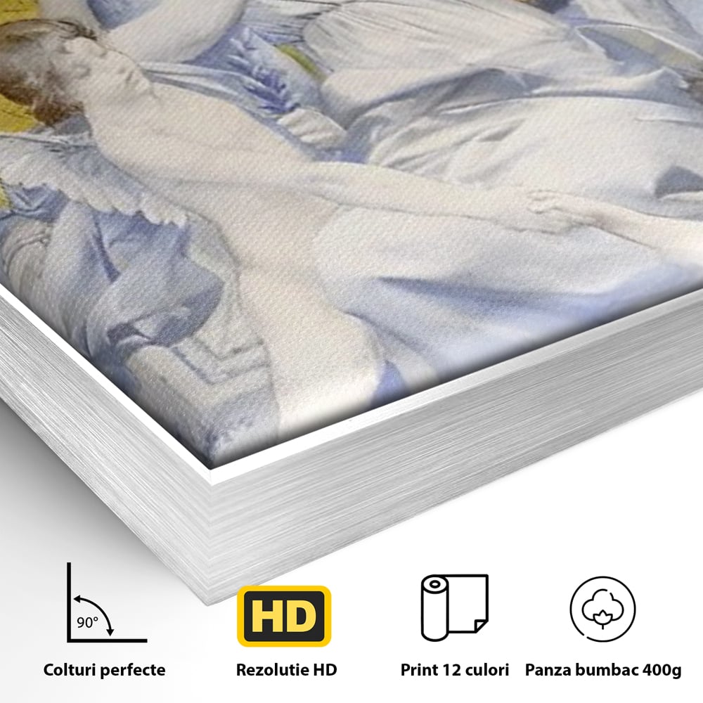 Detaliu al suprafetei: tablou canvas cu mama ingeri si copac, in rama de aluminiu argintiu