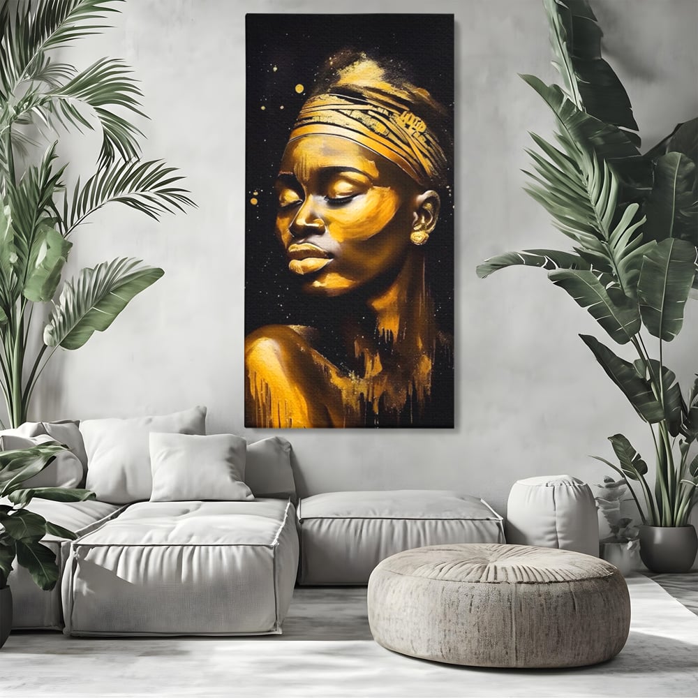 Tablou canvas cu tablou canvas portret femeie auriu, fara rama, pe sasiu de lemn, pe perete intr-un living