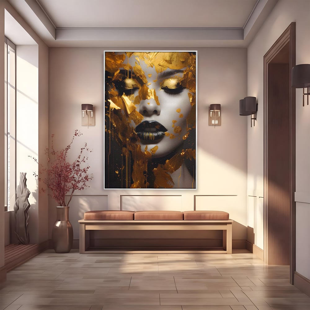 Tablou canvas cu tablou canvas cu portret feminin auriu, in rama de aluminiu argintiu