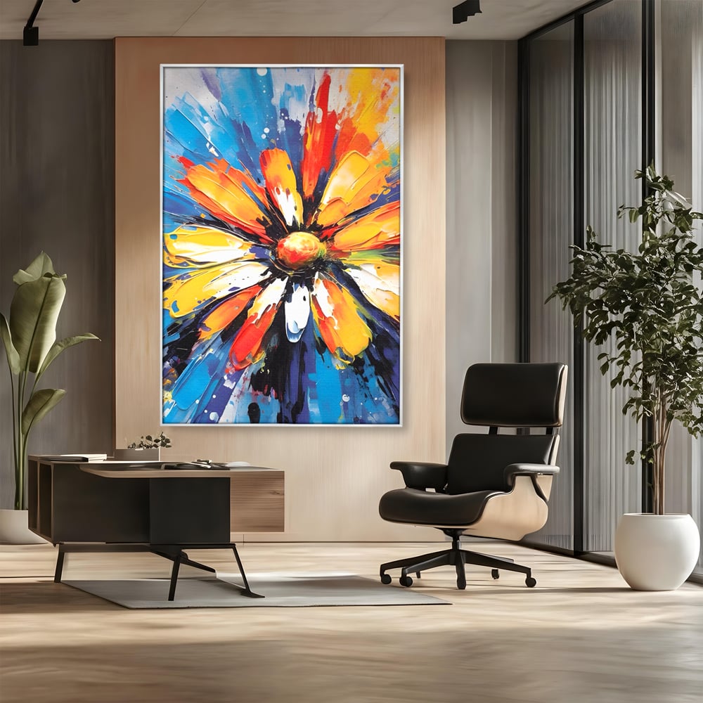Tablou canvas cu pictura abstracta cu floare colorata, in rama de aluminiu argintiu, pe perete intr-un birou