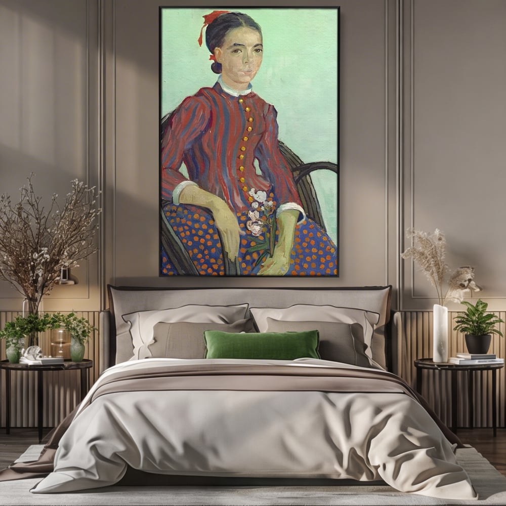 Tablou canvas cu reproducere pictura portret feminin, in rama de aluminiu negru, pe perete intr-un dormitor