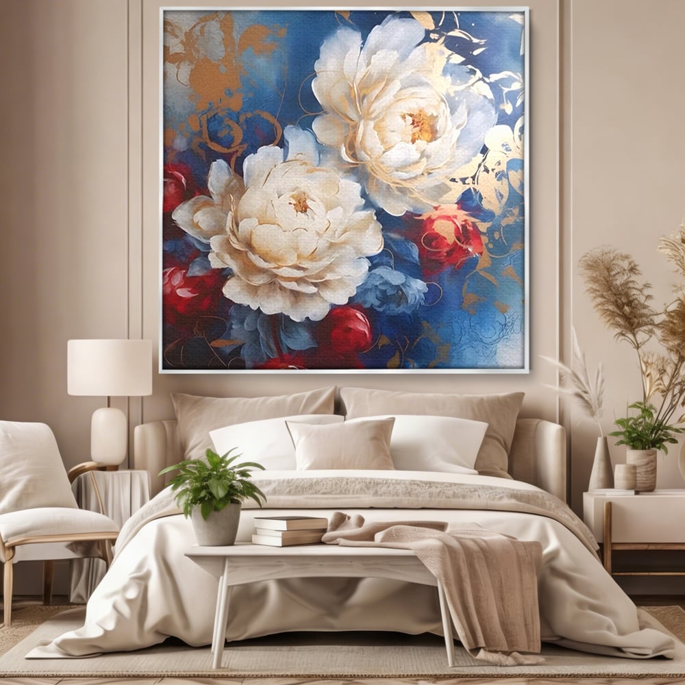 Tablou canvas cu pictura abstracta cu bujori albi, in rama de aluminiu argintiu, pe perete intr-un dormitor