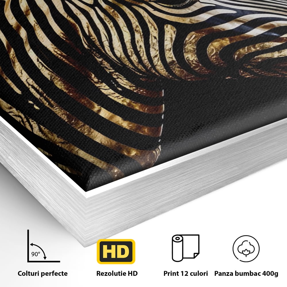 Detaliu al suprafetei: tablou canvas cu cap de zebra aurie, in rama de aluminiu argintiu