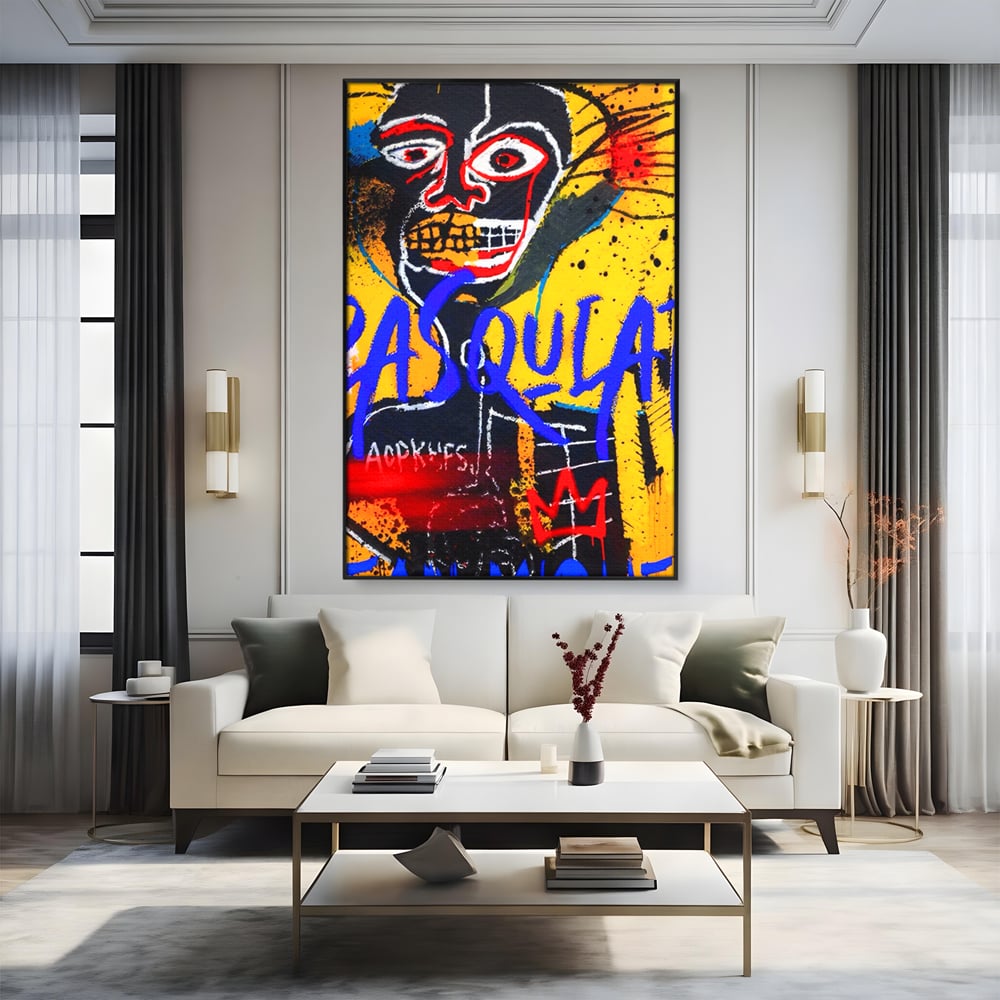 Tablou canvas cu tablou canvas cu portret stil graffiti, in rama de aluminiu negru, pe perete intr-un living